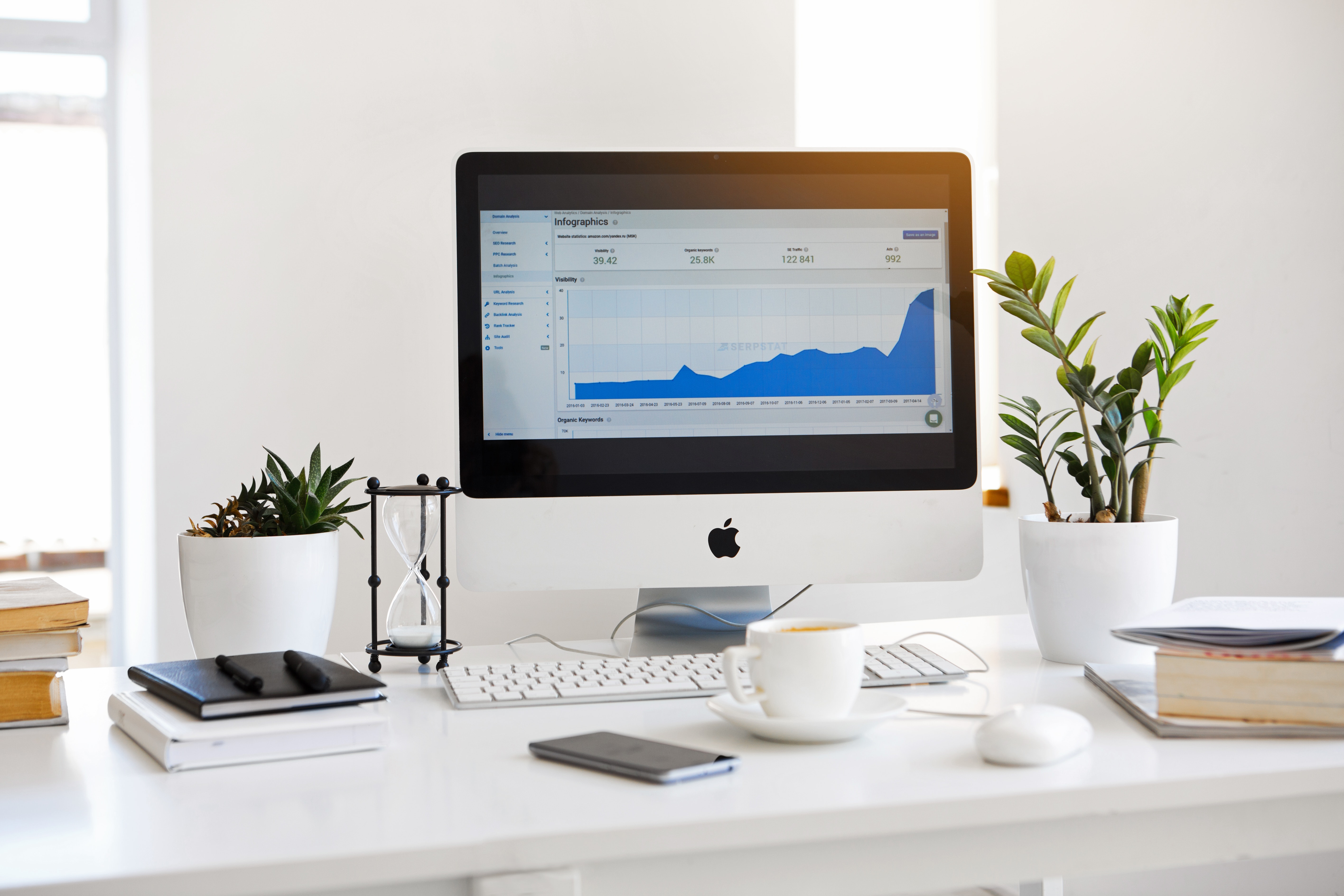 apple-devices-books-business-572056.jpg apple-devices-books-business-572056.jpg